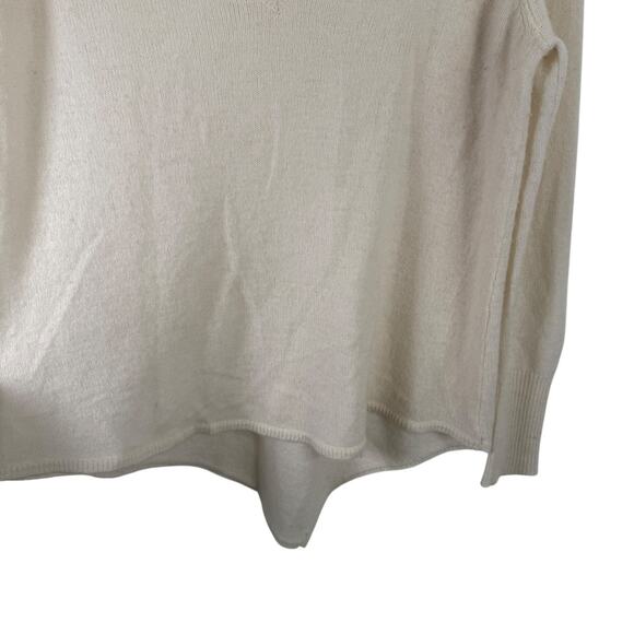 Subtle Luxury Nelly Washable Cashmere Sweater V-Neck Cream FLAW Womens S/M - Picture 2 of 7
